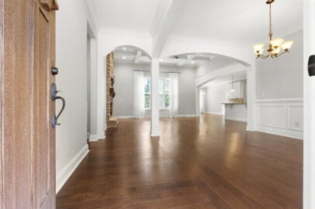 Photo - 585 Herons Brook Dr