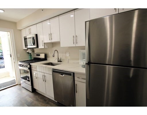 Photo - 59 Strathmore Rd