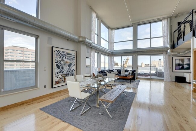 Photo - 521 S 7th St