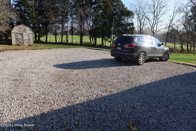 Photo - 4920 KY-1638 Unidad B