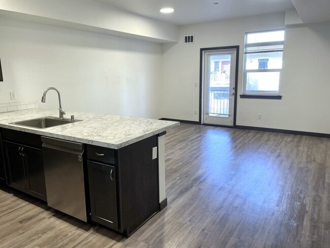 Photo - 1513 E Street