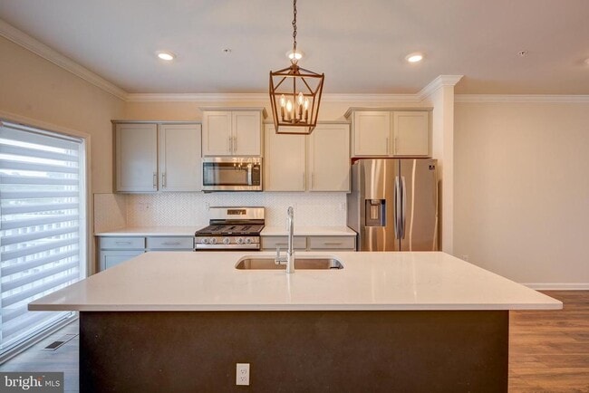 Building Photo - 5059 Silver Oak Dr