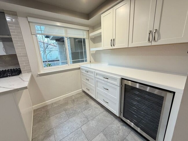 Photo - Carry Over Showing: This property has been shown before and will be rented to the first most qual...