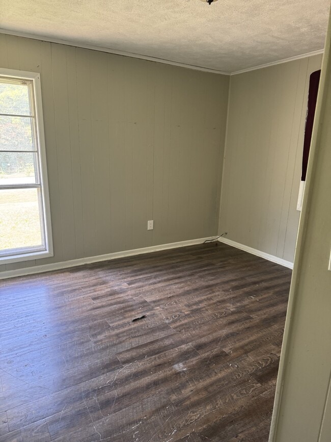 Photo - 846 Fernwood St