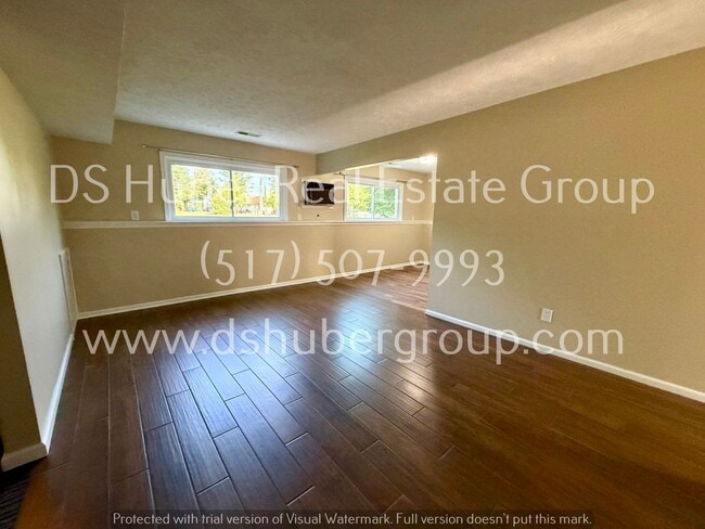 Photo - 330 N Church St