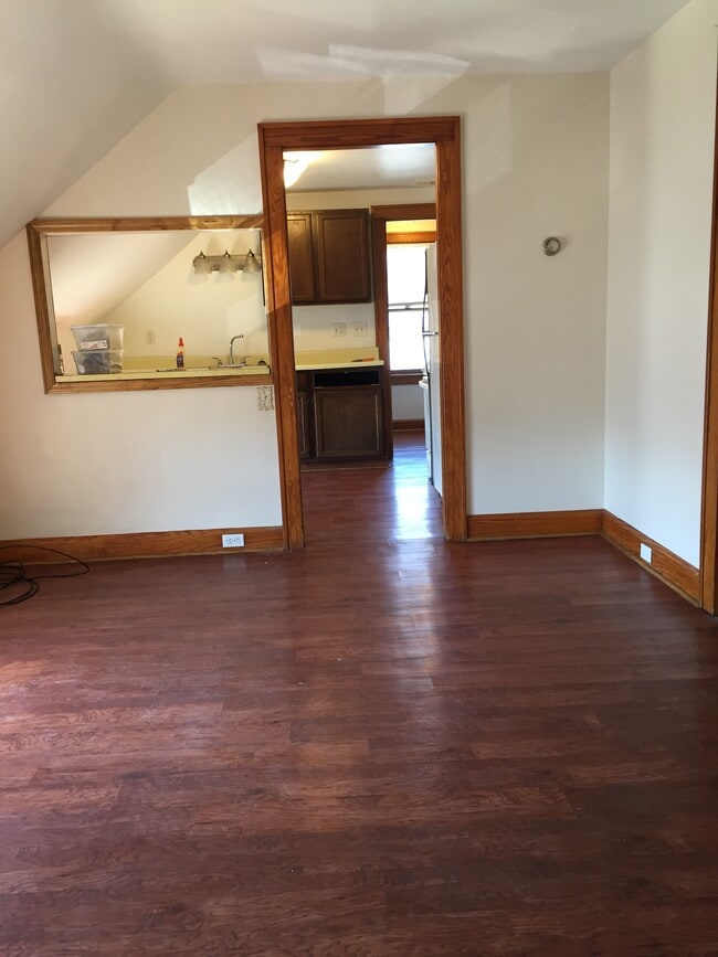 2702 Cascade St Unit 2nd floor rear