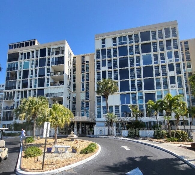 Photo - 7400 Sun Island Dr S Unit 205