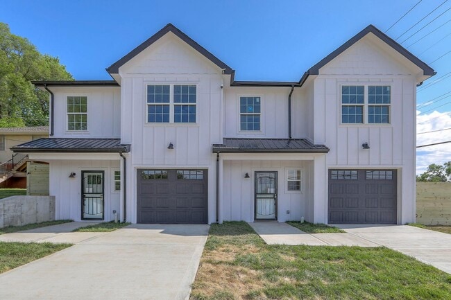 Photo - 427 W Linden Ave Townhome