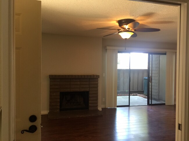Photo - 5717 Makati Cir Unit b