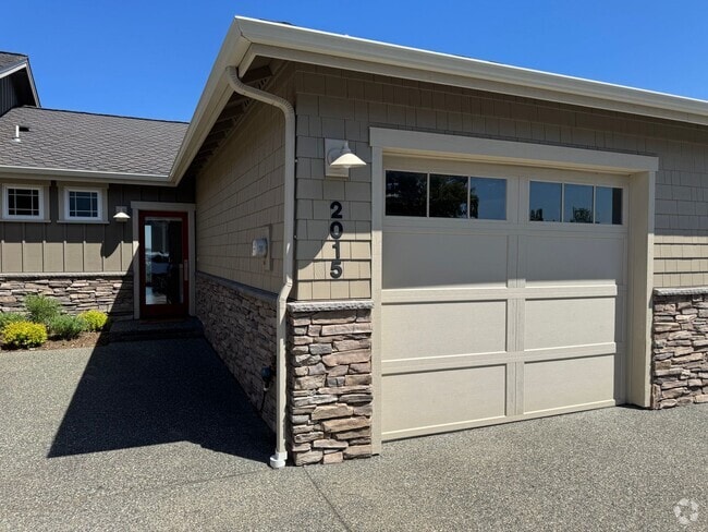 Building Photo - 3 Bed/2.5 Bath + Bonus Room, Anacortes Rental