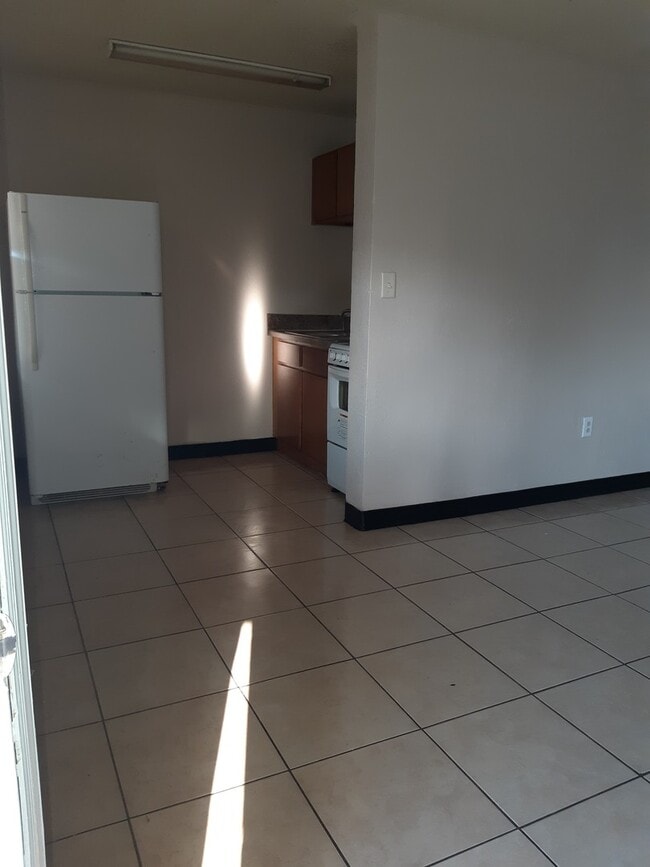 Photo - Studio Apartment for rent!