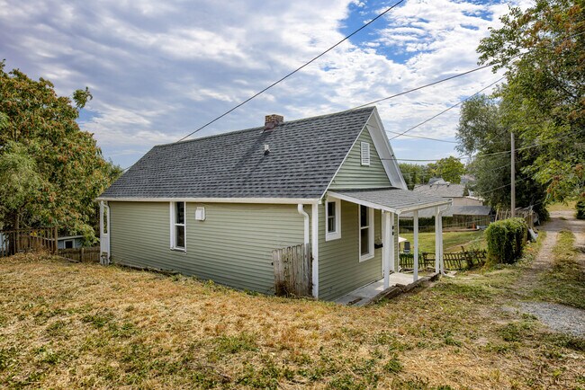 Photo - 1240 S 15th St