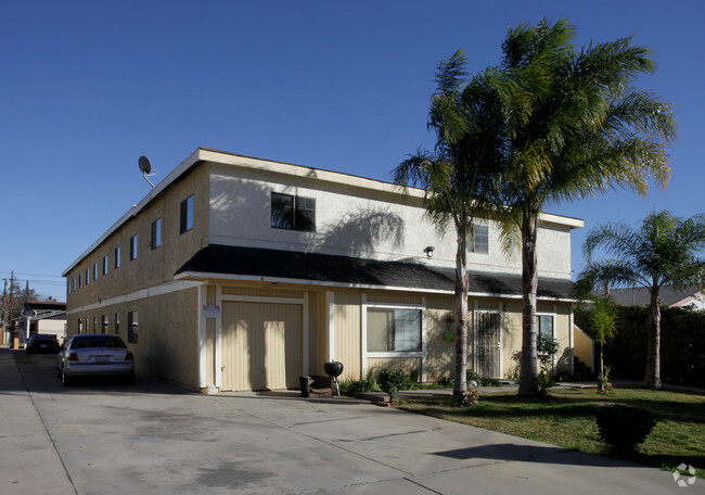 Building Photo - 726 Chestnut Ave Rental