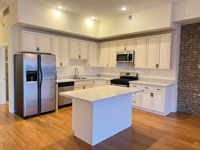 Photo - 2358 N Clybourn Ave Unit 3