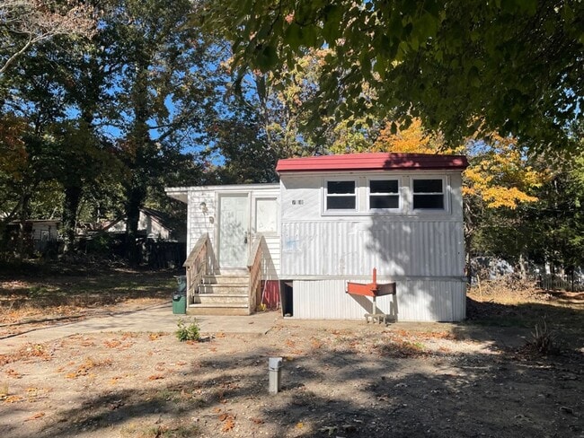 Photo - Updated 3 bedroom, 1.5 bath Home FOR RENT ...