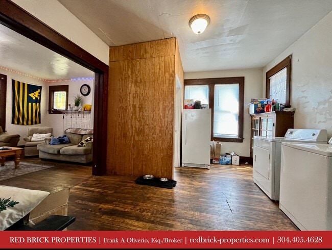 Photo - 771 Willey St