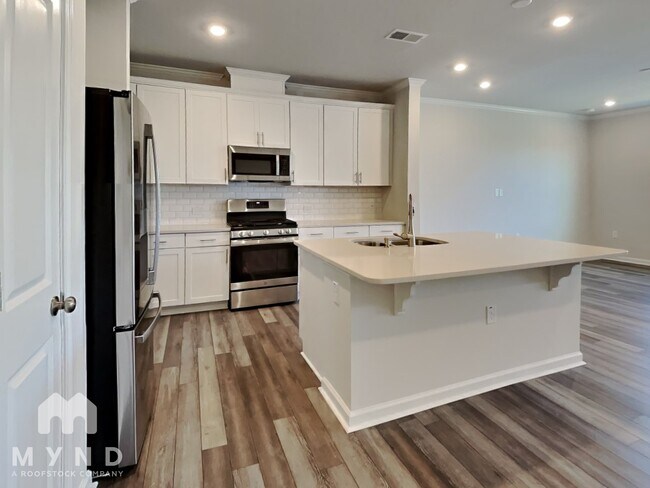 Photo - 1915 Caen St Townhome