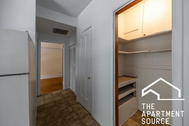 Photo - 2520 N Kedzie Blvd Unidad 2