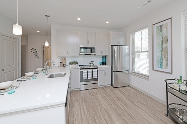 Photo - Audubon Easterly