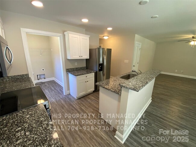 Photo - 1418 Ontario Dr