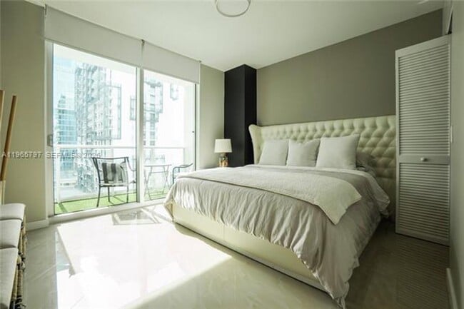 Photo - 300 S Biscayne Blvd Unit 300 S Biscayne Blvd T-3307