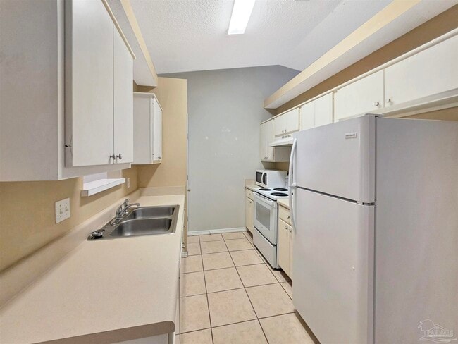 Photo - 3359 Green Briar Cir