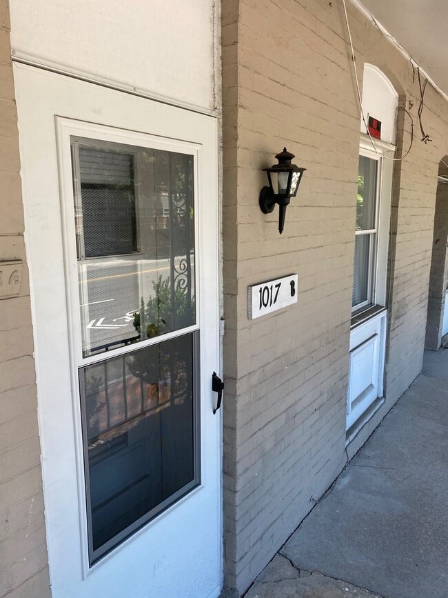 Photo - 1017 W Leigh St Unit Apt #1st Fl