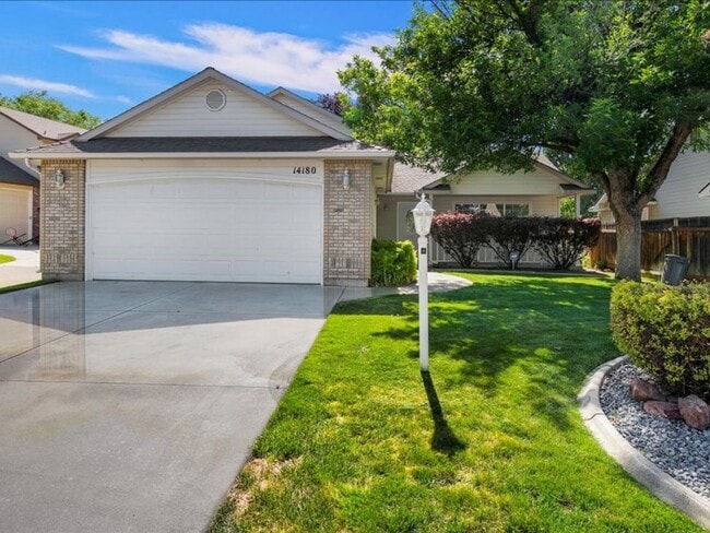 Building Photo - June Rent Free!!  Move Today!  Four Bedroom, Three Bath Home with Beautiful Backyard, Two Car Gar...