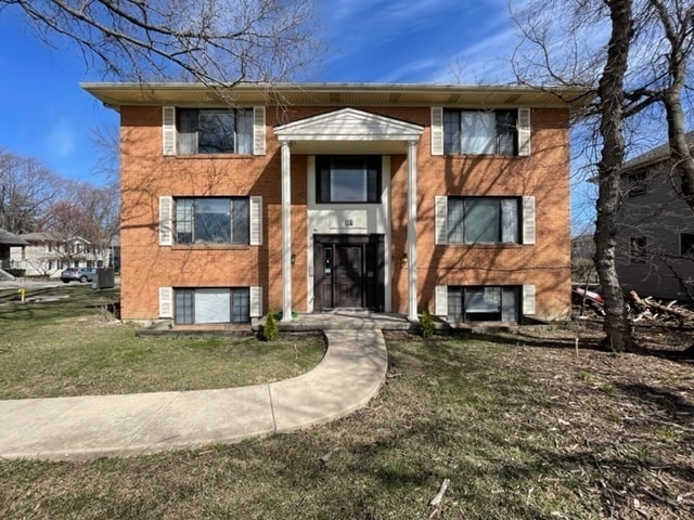 Building Photo - 901 E Chicago Ave Unit 2W