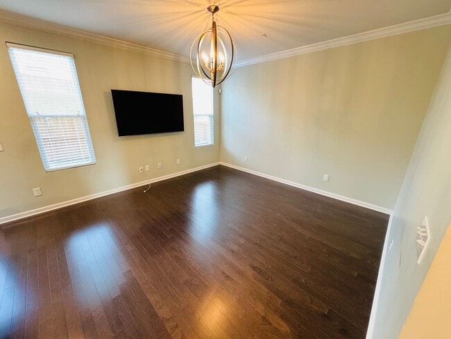 Photo - FOR LEASE - 3 bed, 2.5 bath, 1679 sqft townhome