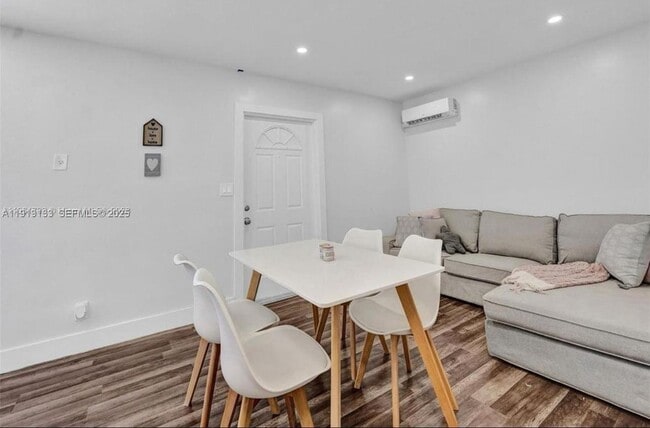 Photo - 685 SW 7th Terrace Unit 3