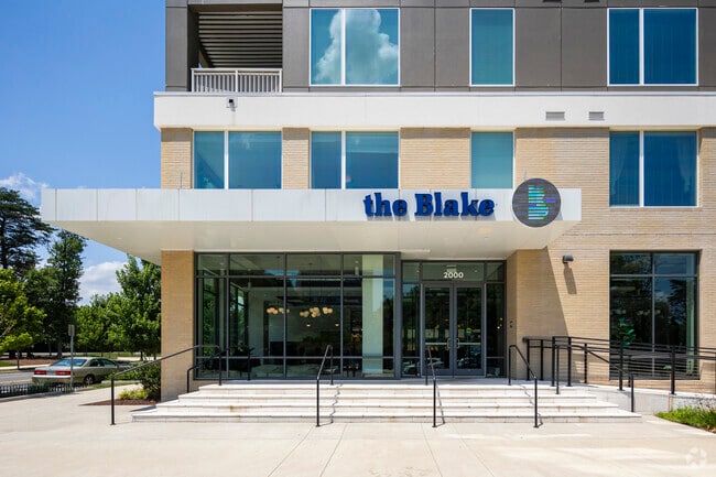 Building Photo - The Blake