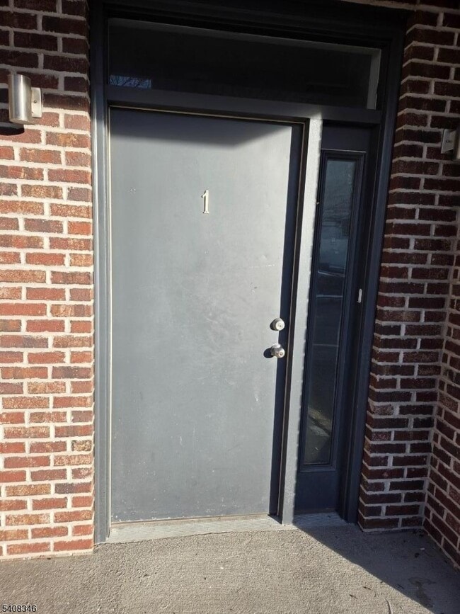 Photo - 59 Willet St Unit 1