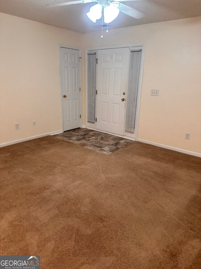 Photo - 201 Twiggs Cor