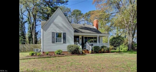 NORFOLK HOME W/LARGE FENCED YARD FOR RENT! - NORFOLK HOME W/LARGE FENCED YARD FOR RENT!