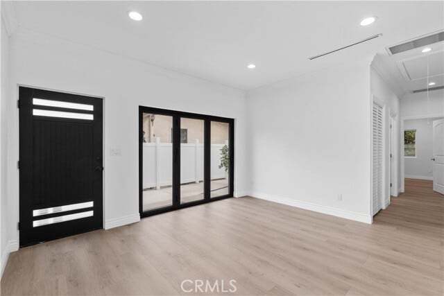 614 E Lomita Ave