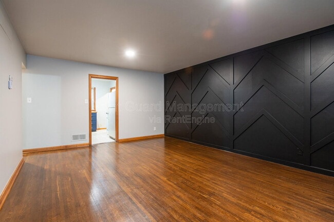 Photo - 6102 E Oakwood Dr