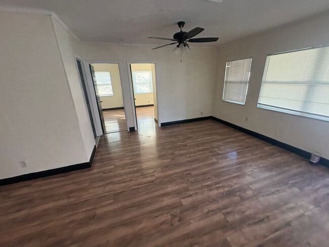 Photo - 347 NW 6th Ave