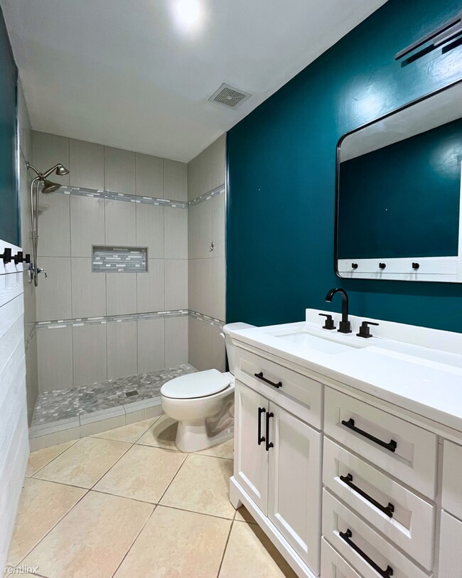 Photo - 2 br, 2.5 bath Townhome - 8243 Pacific Bea...