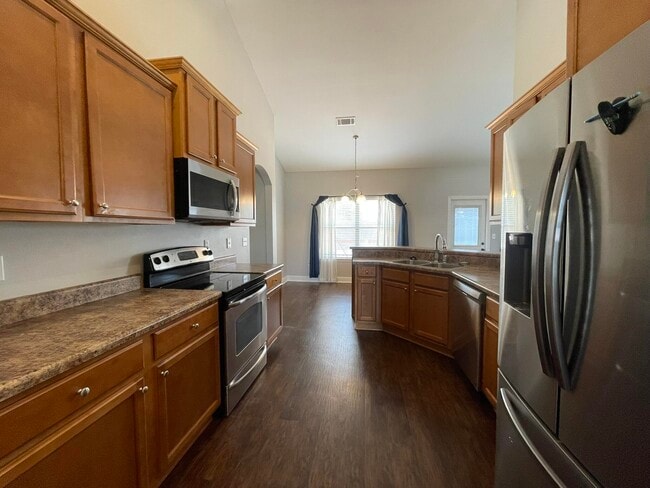 Photo - 148 Crab Apple Ave