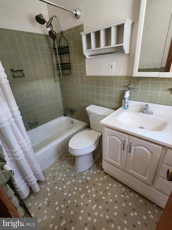 Photo - 9839 Lees Mill Rd