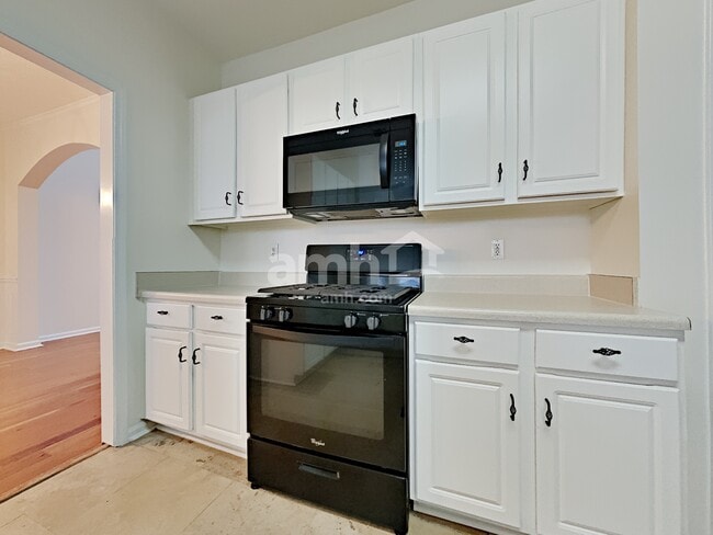 Photo - 402 Cobalt Valley Ln