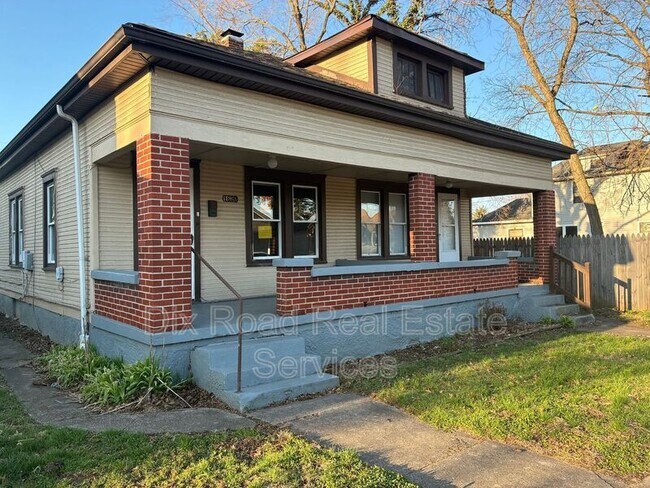 Photo - 1620-1620 Taylor Ave