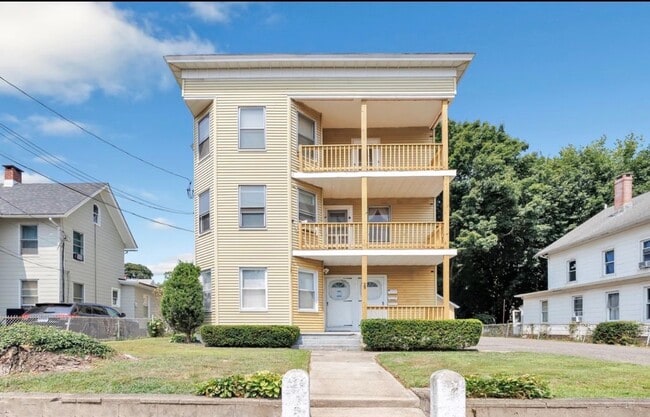 Building Photo - 25 Locke St Unit 2