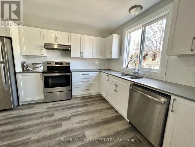 Photo - 83 Marlborough Ave Unit 2