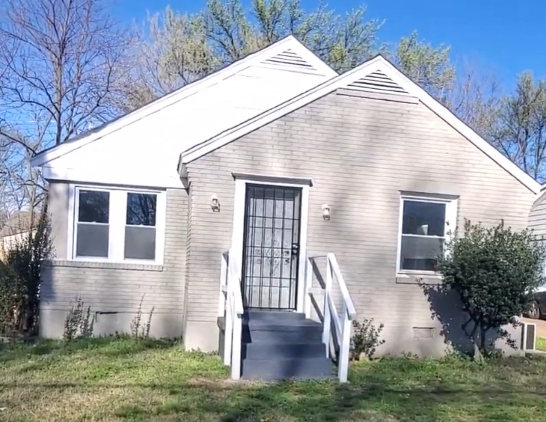 Photo - 1143 National St