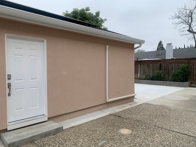 Photo - 4994 Berkeland Ct Unit 2