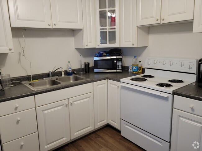 Building Photo - 502 N 8th Ave Rental