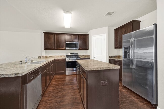 Photo - 14310 Brunswick Pl Dr