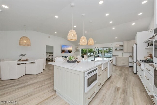 Photo - 1570 Bonita Ln